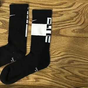 Nike NBA Elite DRI-FIT  Boys Socks (See Pics)